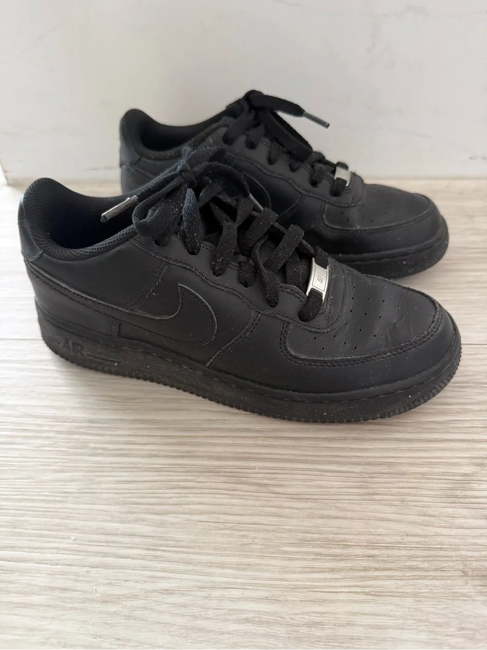 Nike Kids' Air force 1 Black Low-Top Athletic Sneakers